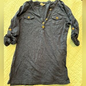 Dark blue elbow sleeve shirt. Medium